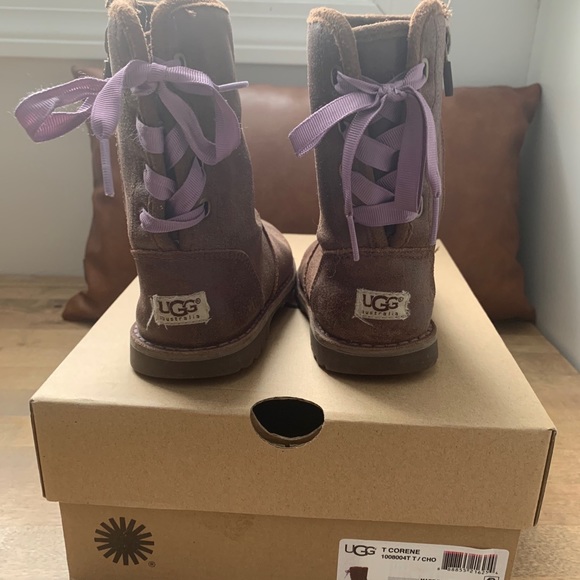 Little girls Ugg boots - Picture 3 of 4